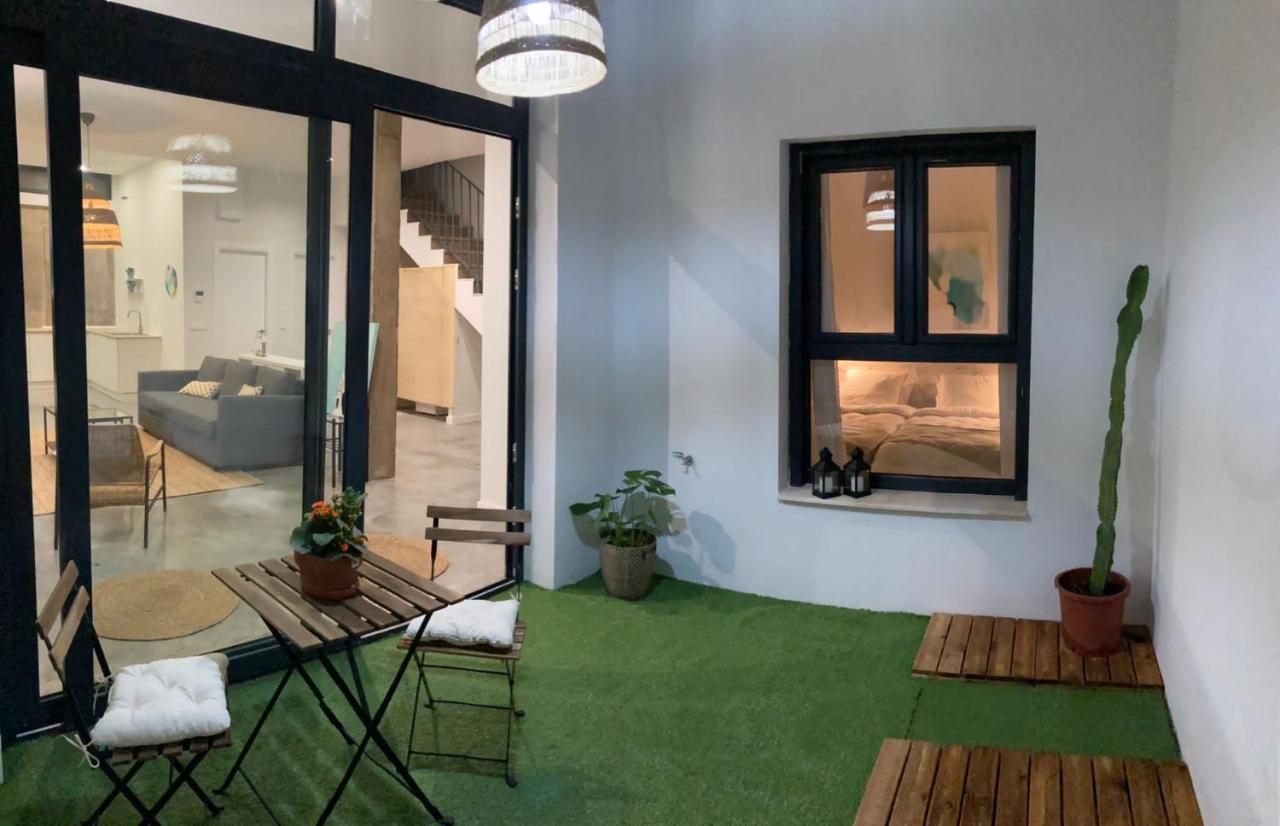 Acogedor En Semisotano Con Patio Y Cerca De La Plaza De Espana Appartement Séville