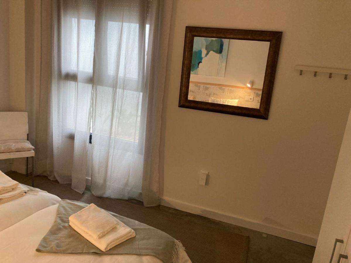 Appartement Acogedor En Semisotano Con Patio Y Cerca De La Plaza De Espana