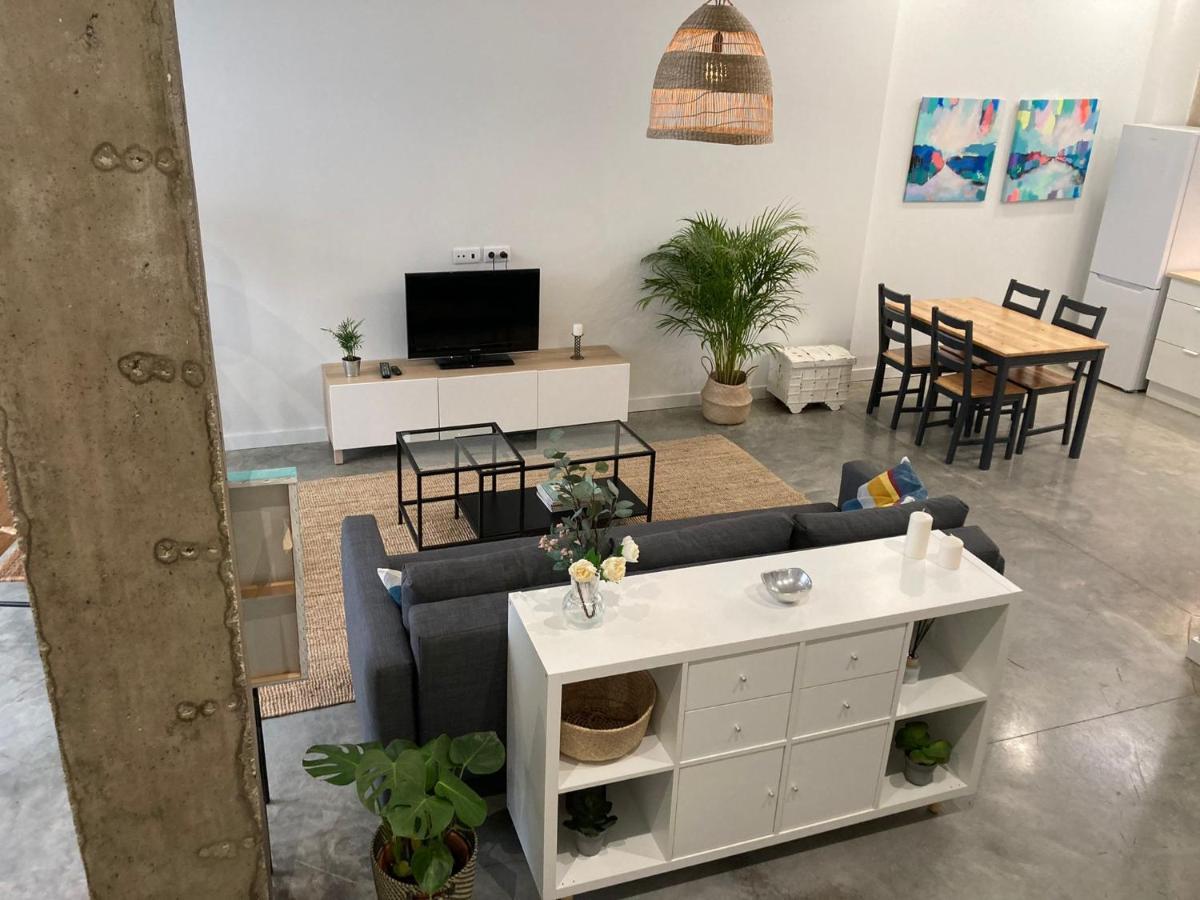 Appartement Acogedor En Semisotano Con Patio Y Cerca De La Plaza De Espana
