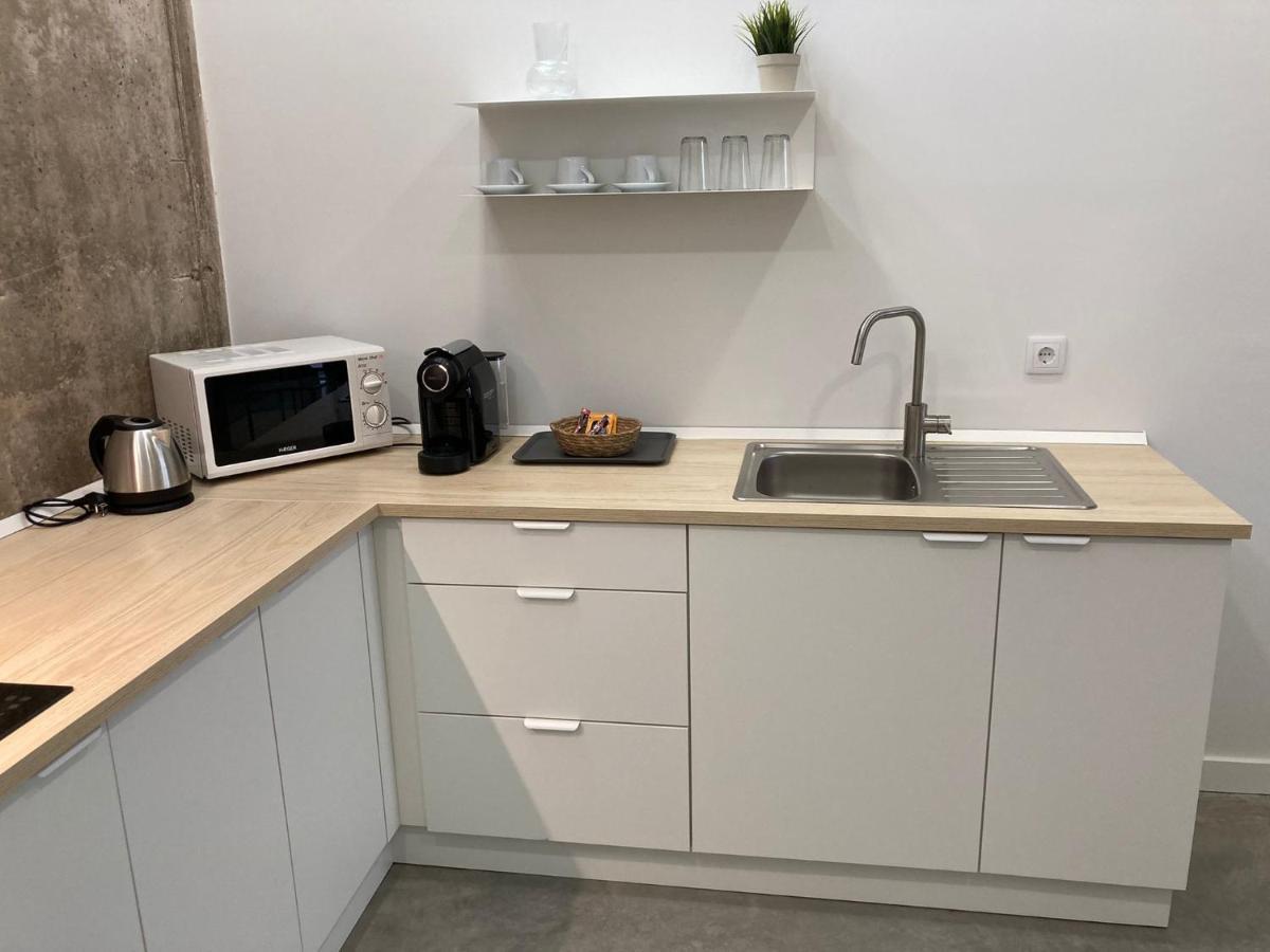 Acogedor En Semisotano Con Patio Y Cerca De La Plaza De Espana Appartement Séville